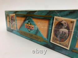 1992 Upper Deck NFL TRADING CARD HOBBY BOX Football Cards (Factory Sealed)